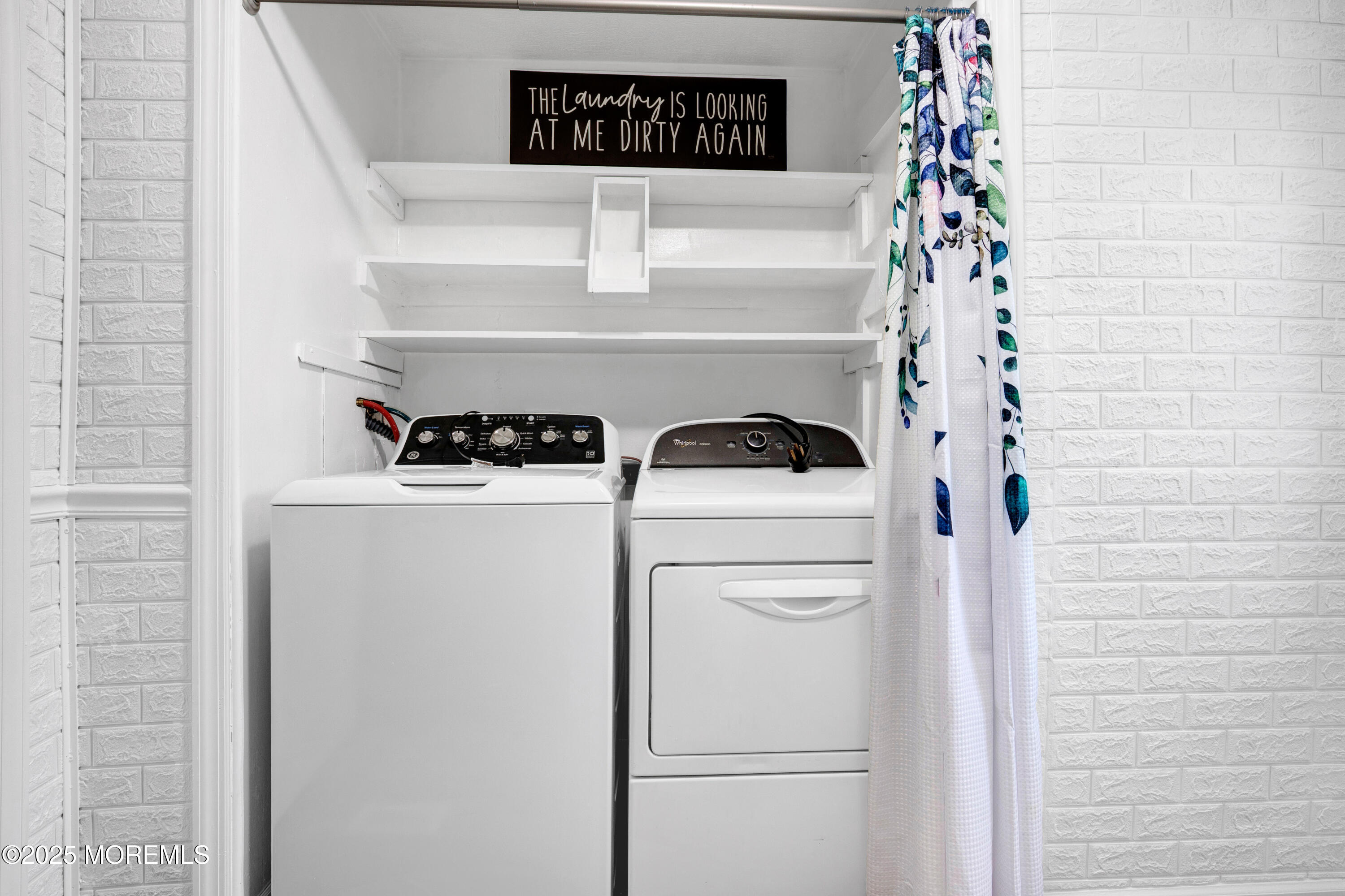 209 Mockingbird Way Whiting, NJ 08759 - Photo 18 of 26 a utility room with dryer and washer