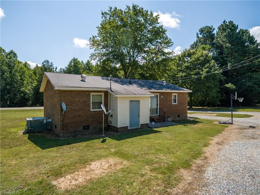 5066 Dailey Store Road Burlington, NC 27217 - Photo 8 of 26 Gallery Image 8