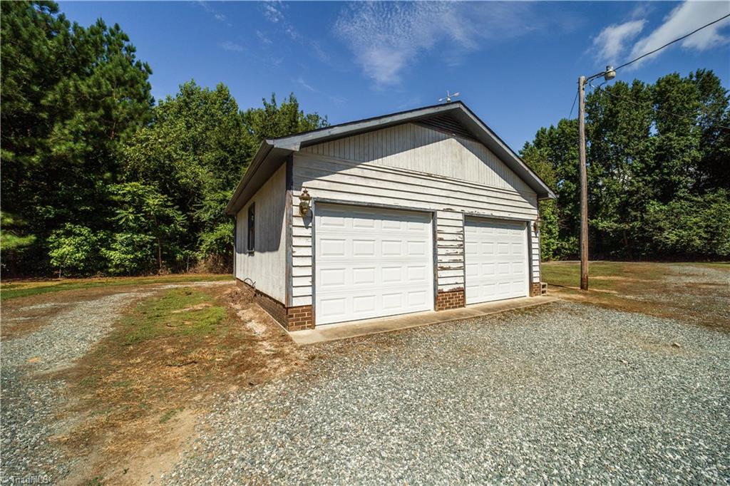 5066 Dailey Store Road Burlington, NC 27217 - Photo 9 of 26 Gallery Image 9