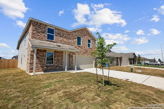 $1,595 | 3432 Canyon Ridge, Seguin, TX 78155