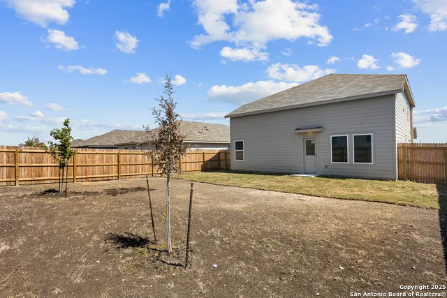 $1,595 | 3432 Canyon Ridge, Seguin, TX 78155