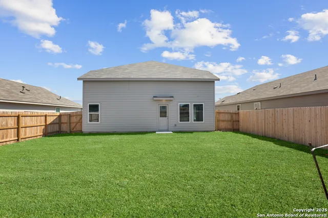 $1,595 | 3432 Canyon Ridge, Seguin, TX 78155