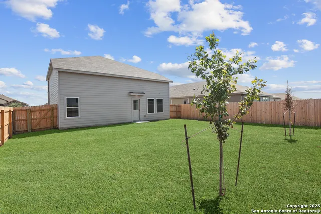 $1,595 | 3432 Canyon Ridge, Seguin, TX 78155