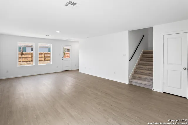 $1,595 | 3432 Canyon Ridge, Seguin, TX 78155