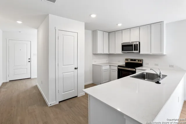 $1,595 | 3432 Canyon Ridge, Seguin, TX 78155