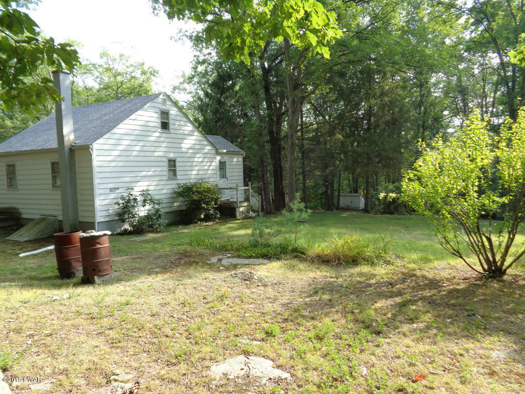 15 Hawleywood Road Hawley, PA 18428 - Photo 9 of 27