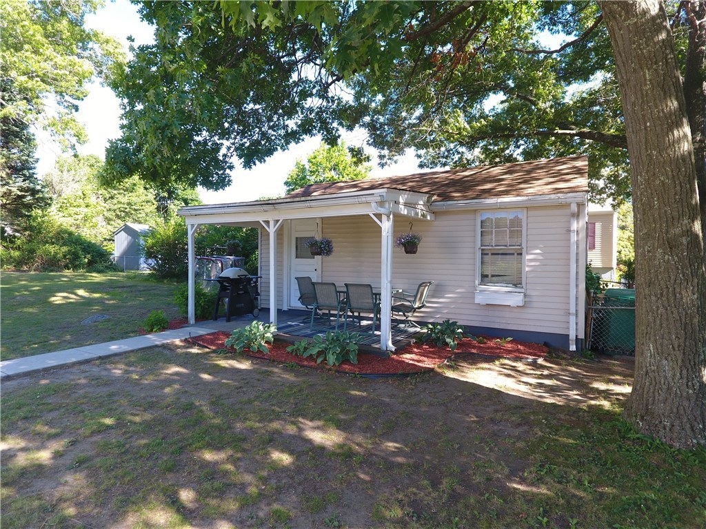 58 Burrington Street Woonsocket, RI 02895 - Photo 4 of 26
