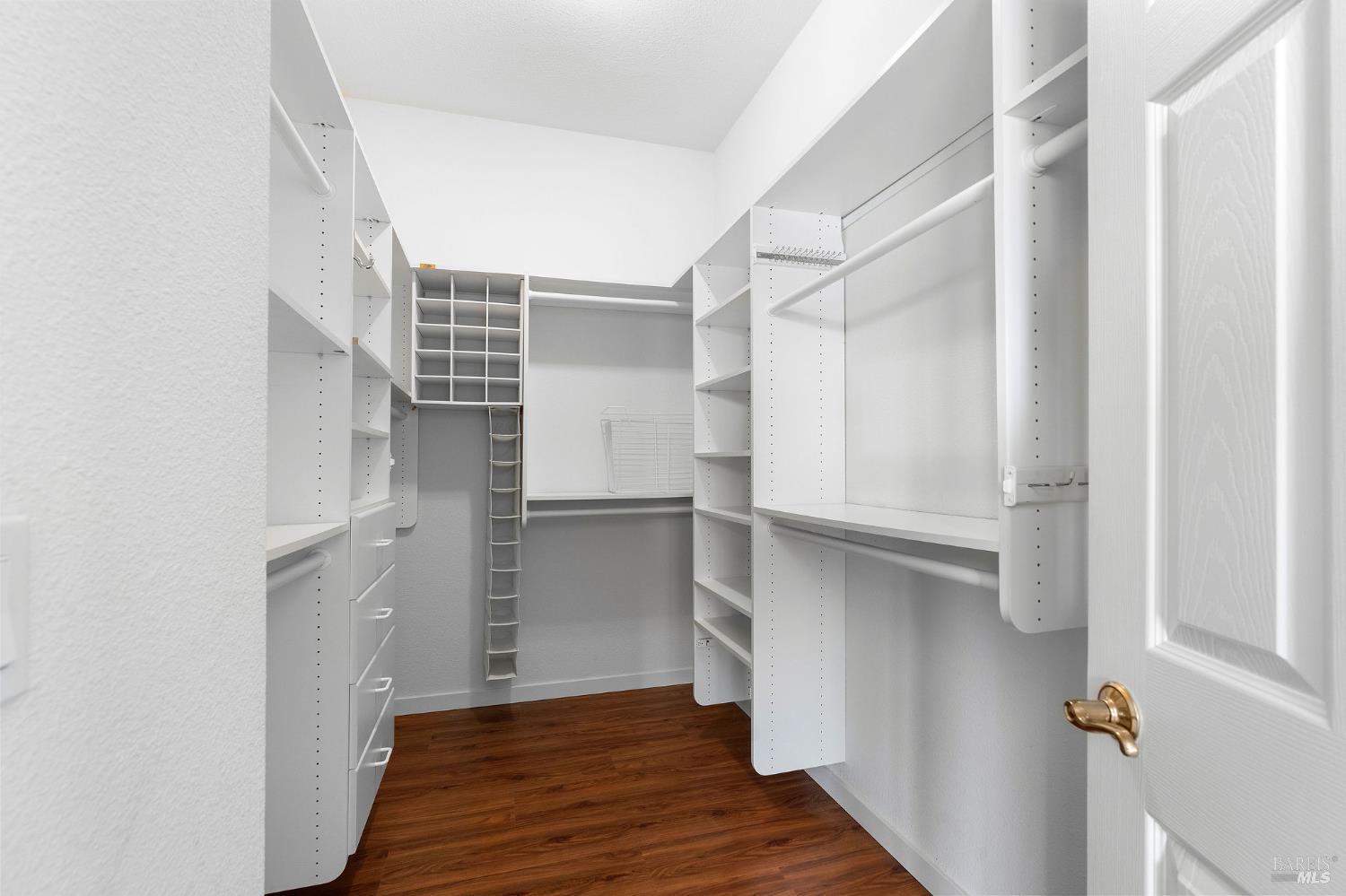 139 Cedar Ridge Drive Rio Vista, CA 94571 - Photo 26 of 52 Primary walk-in closet.