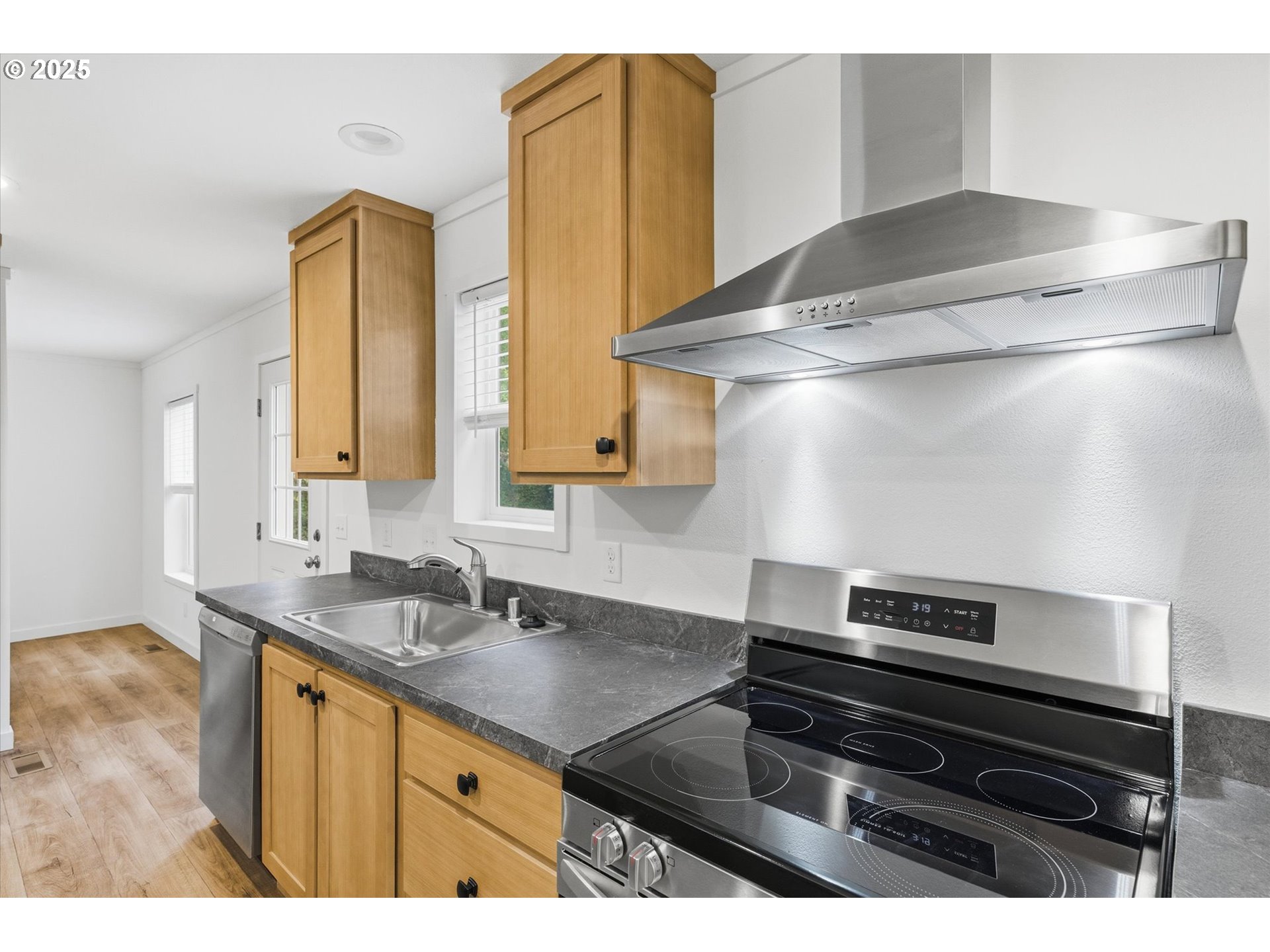 501 Haussler Road Kelso, WA 98626 - Photo 14 of 46