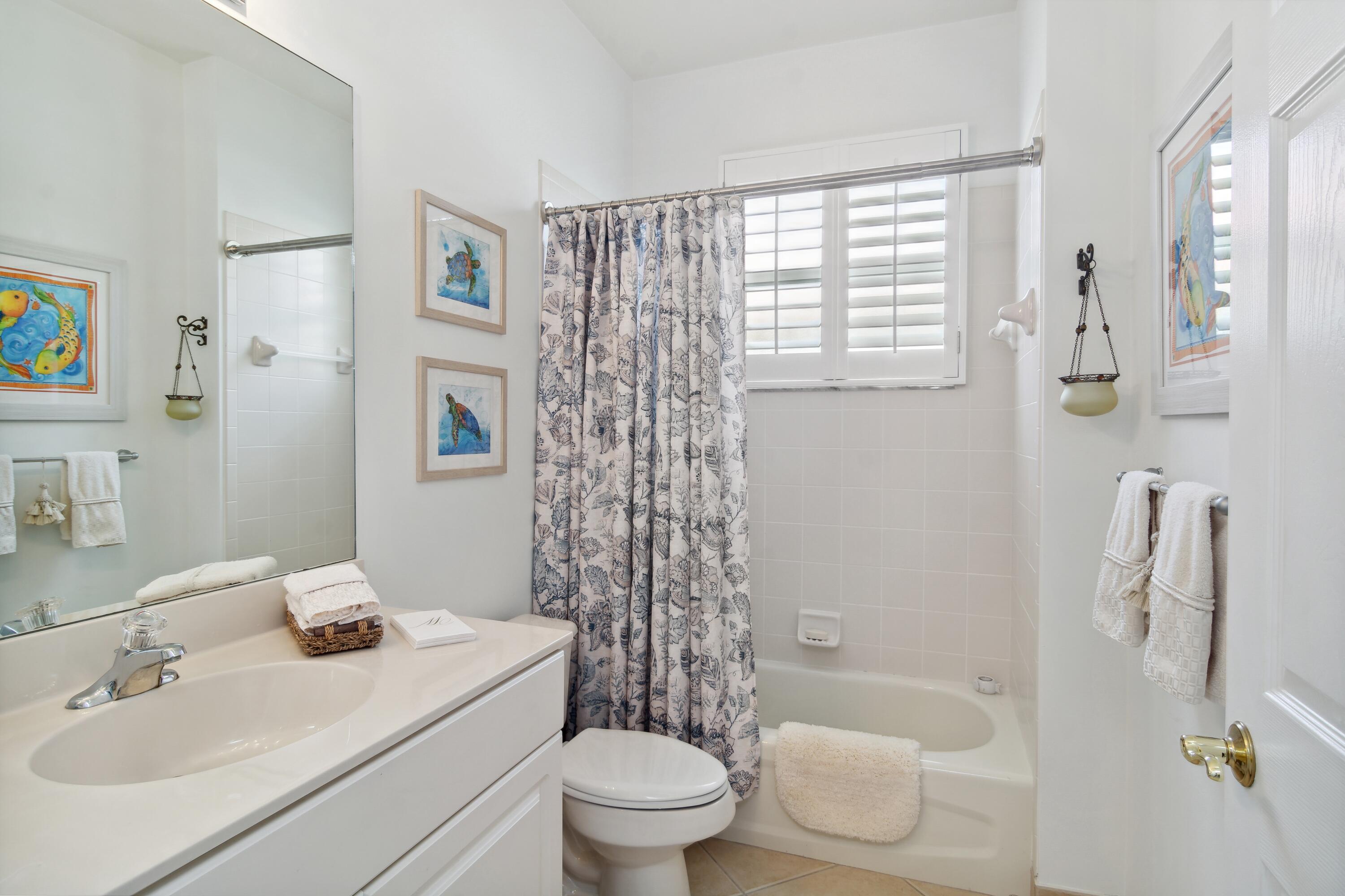 388 Springview Loop Port St. Lucie, FL 34986 - Photo 13 of 60 13_388NWSpringviewLoop_8_Bathroom_HiRes