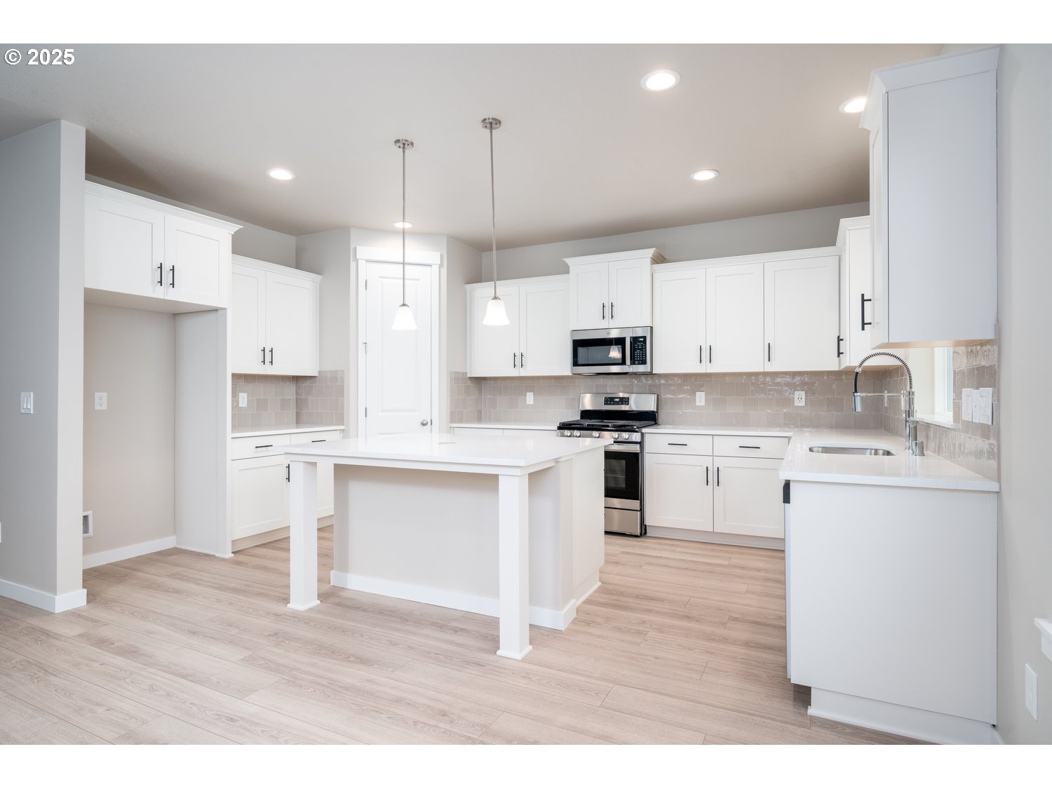 12685 Southwest Trask Street Beaverton, OR 97007 - Photo 10 of 19
