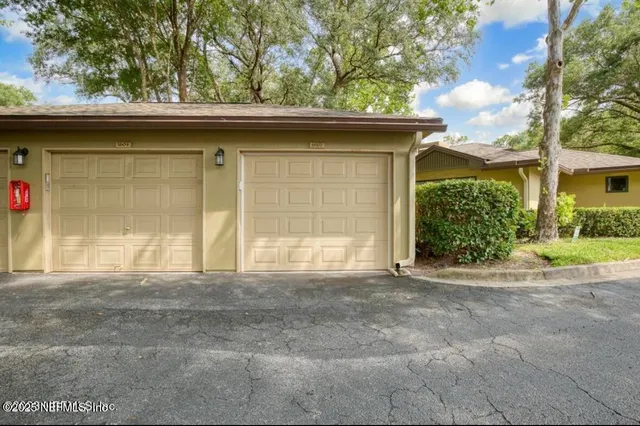 $184,800 | 10150 Belle Rive Boulevard, Unit 1602, Jacksonville, FL 32256