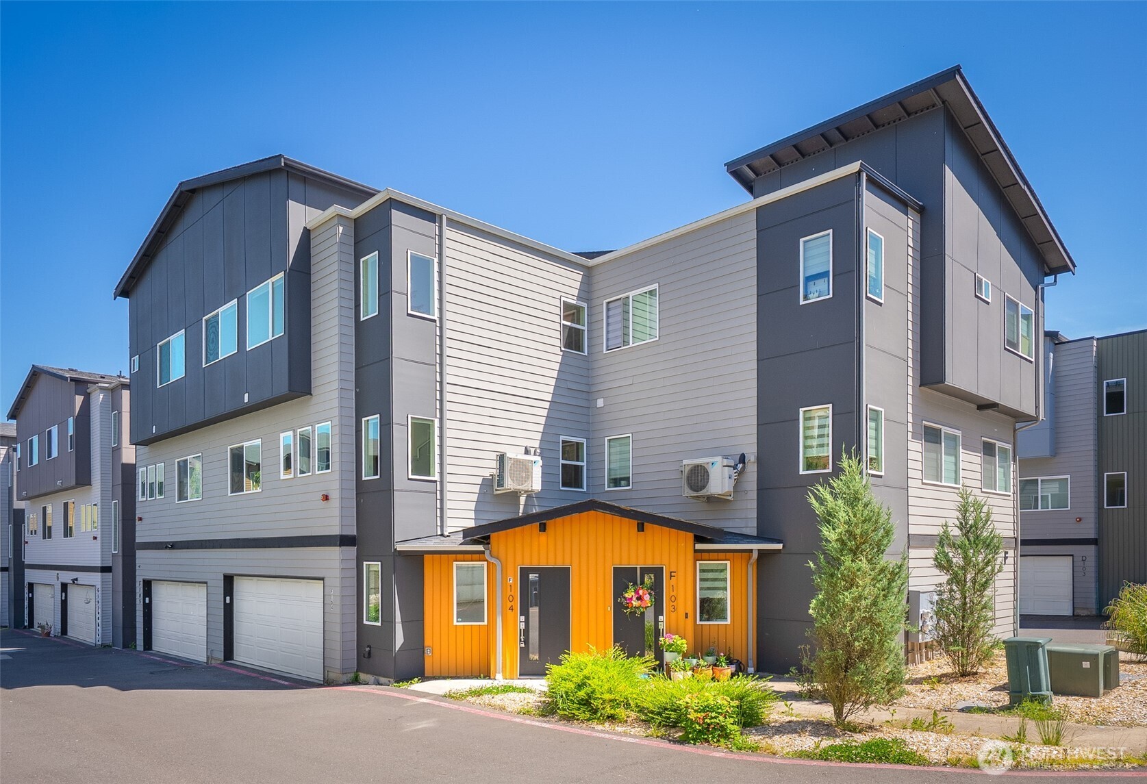 17510 West Main Street, Unit F104 Monroe, WA 98272 - Photo 2 of 15