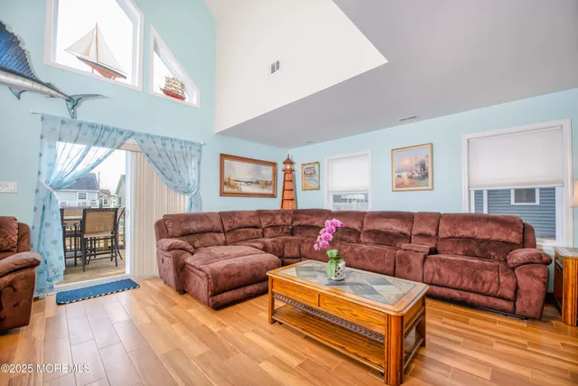 $3,200 | 45 Sylvia Lane, Manahawkin, NJ 08050