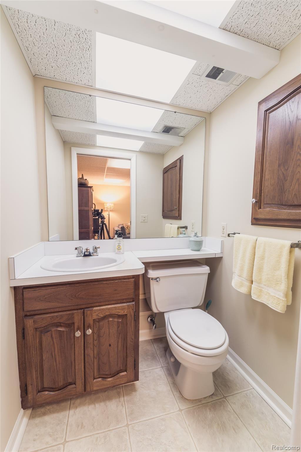 1612 Graefield Road, Unit 87 Birmingham, MI 48009 - Photo 23 of 27 23.jpg