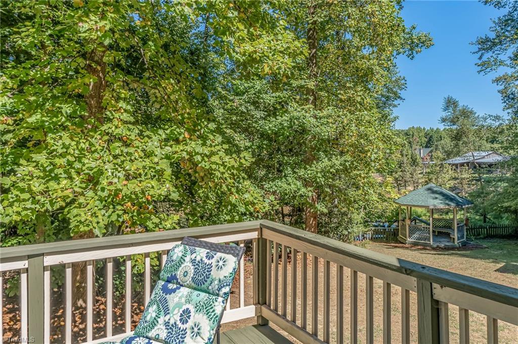1409 Oak Ridge Road Kernersville, NC 27284 - Photo 22 of 37 Deck