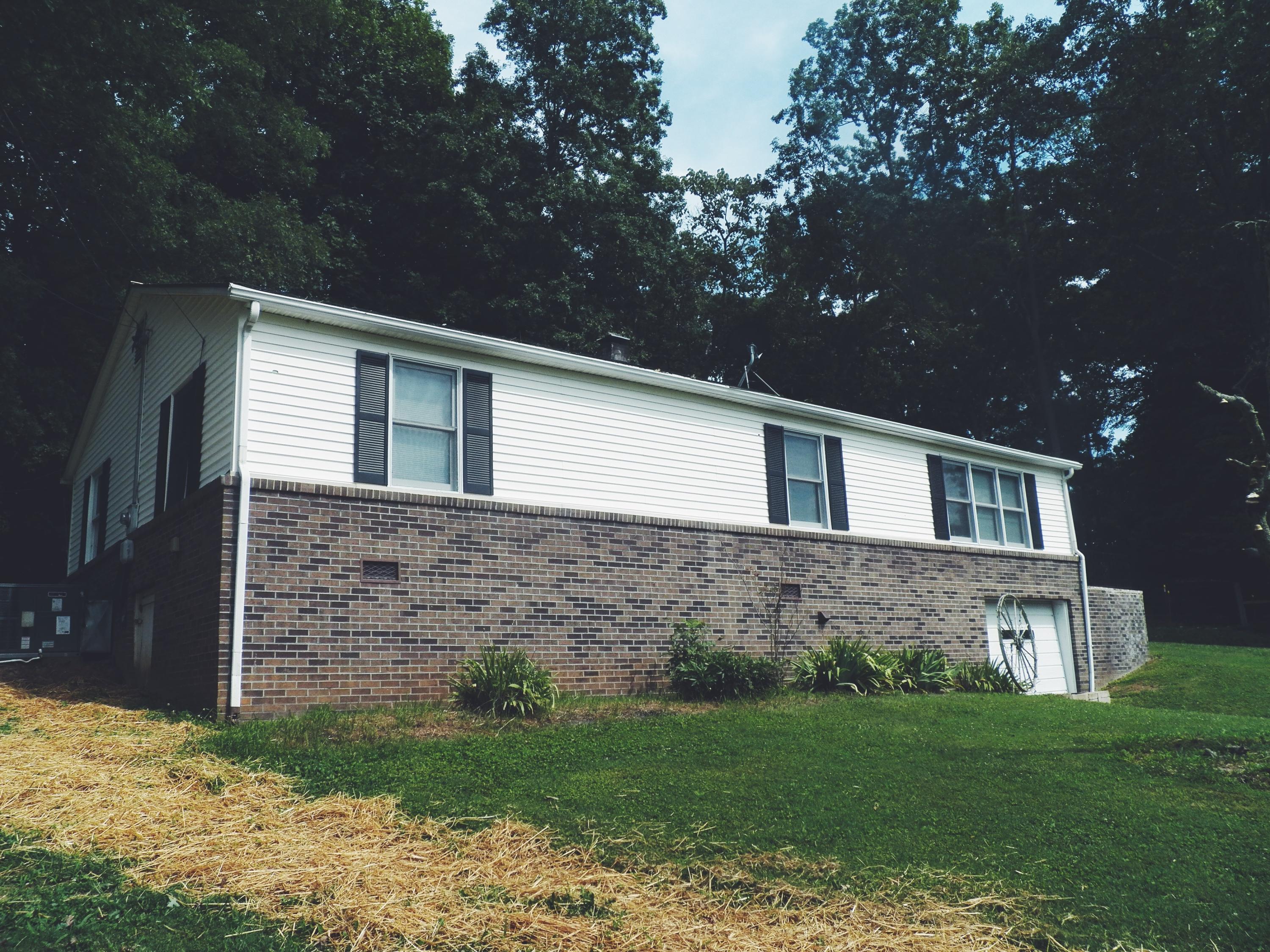 4316 Ellistown Road Corryton, TN 37721 - Photo 3 of 18 IMG_2735