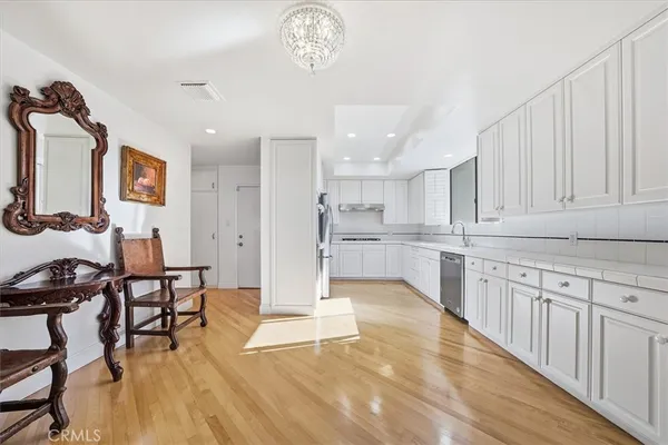 $9,875 | 1917 Vía Estudillo, Palos Verdes Estates, CA 90274