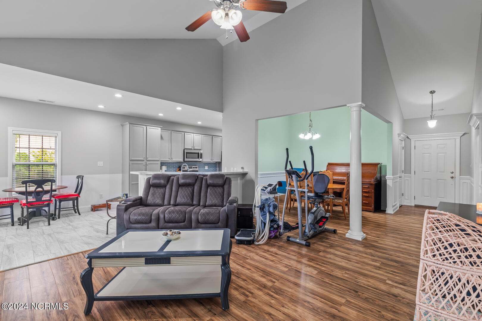 221 Emerald Ridge Road Jacksonville, NC 28546 - Photo 8 of 39 76D689A8-16CE-4443-B65E-411447AD5A2F