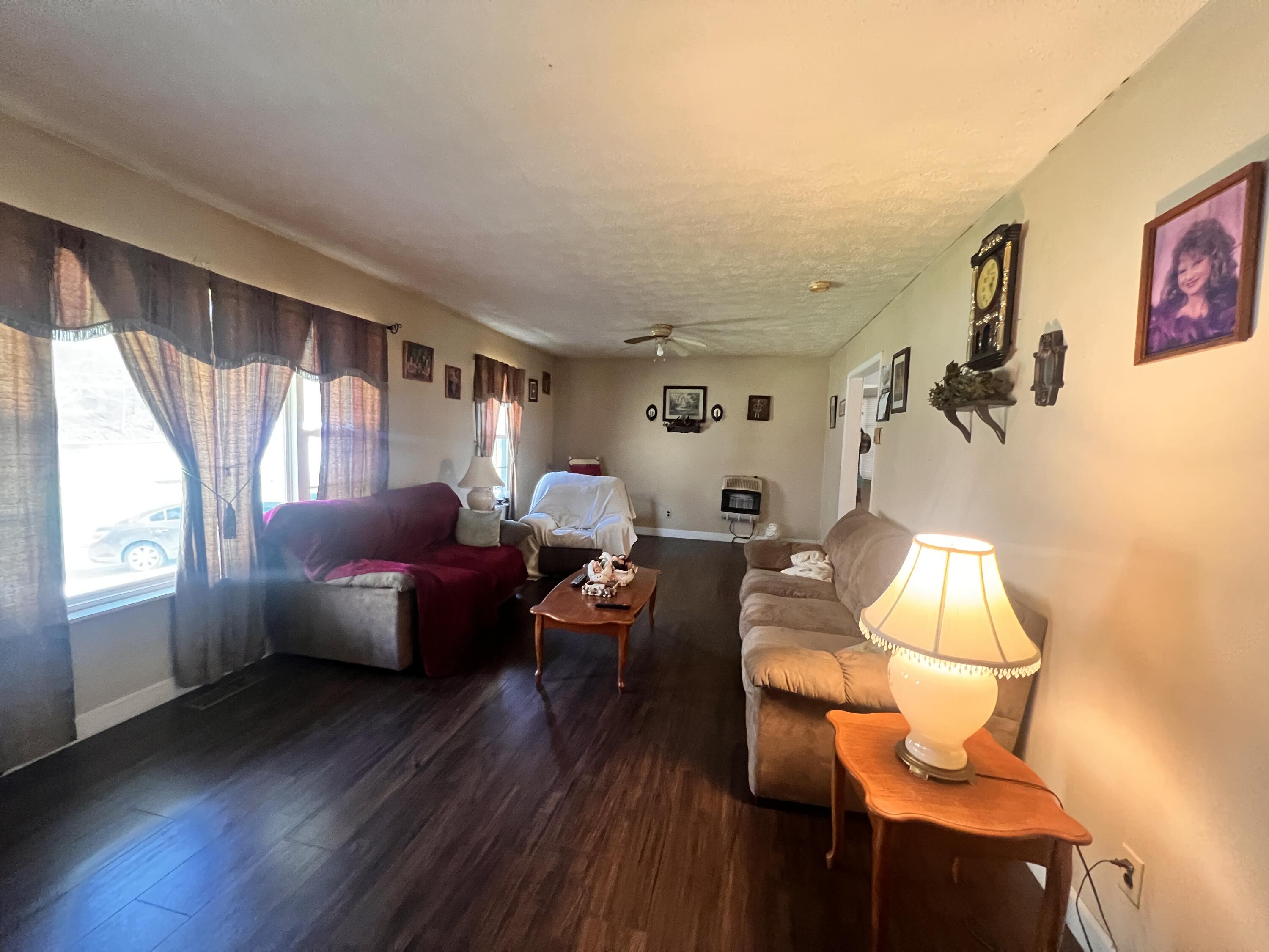 452 Icehouse Branch Road Manchester, KY 40962 - Photo 8 of 29 IMG_7703