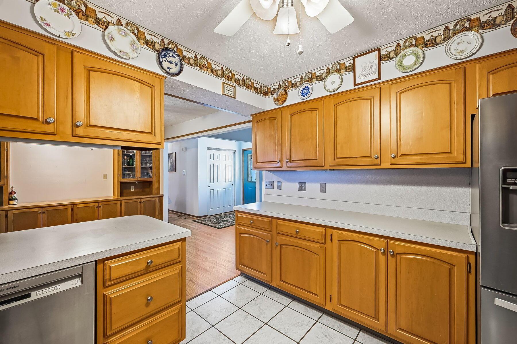 8191 Maxtown Road Westerville, OH 43082 - Photo 38 of 63 38-web-or-mls-8191 Maxtown Rd-138