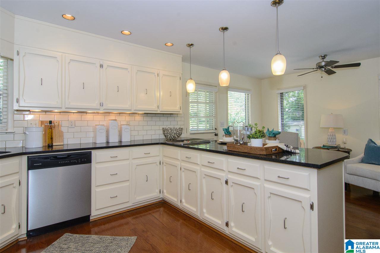 1538 Wellington View Road Birmingham, AL 35209 - Photo 21 of 50