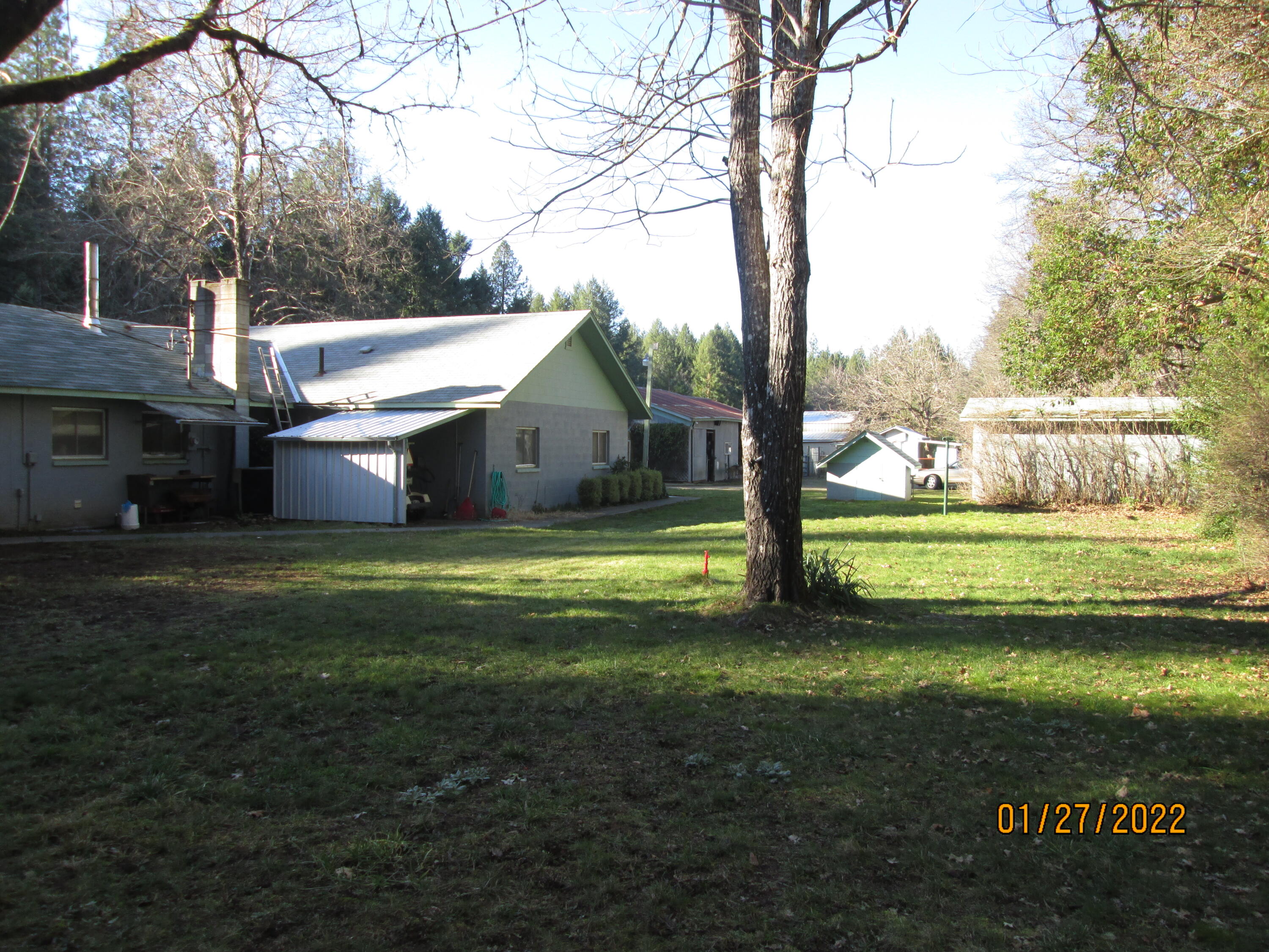 4940 Dick George Road Cave Junction, OR 97523 - Photo 9 of 22 9B14E1CE-5FDC-4D22-BD1A-496A79B46EBC