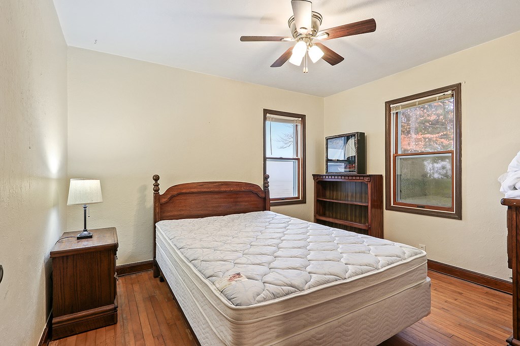 2890 North Lakeshore Road Kewaunee, WI 54216 - Photo 11 of 39