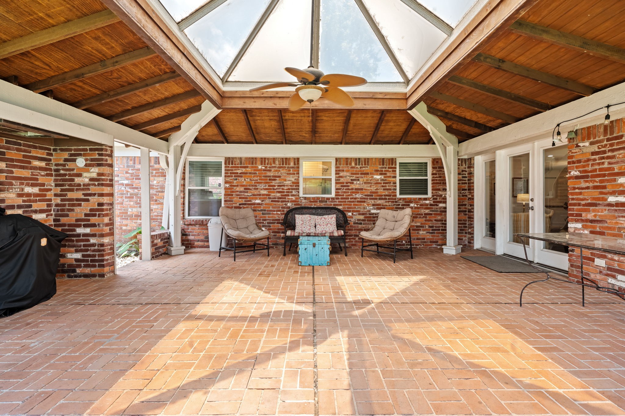 5150 Grape Street Houston, TX 77096 - Photo 4 of 9