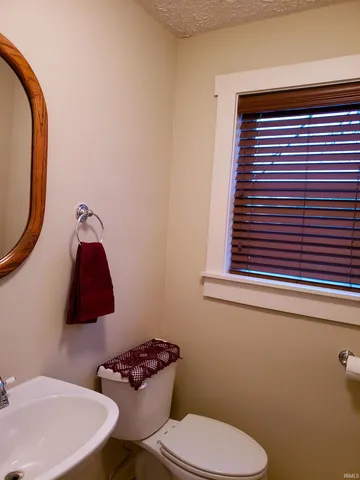 $625,000 | 4689 East State Road 45, Bloomington, IN 47408