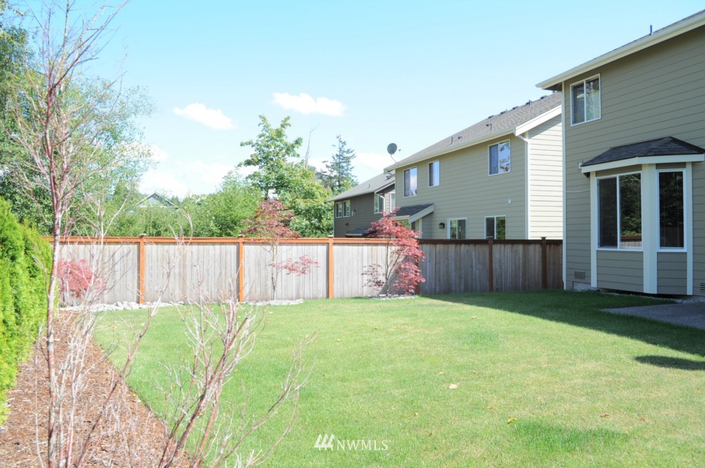 5216 Northeast 9th Place Renton, WA 98059 - Photo 14 of 15