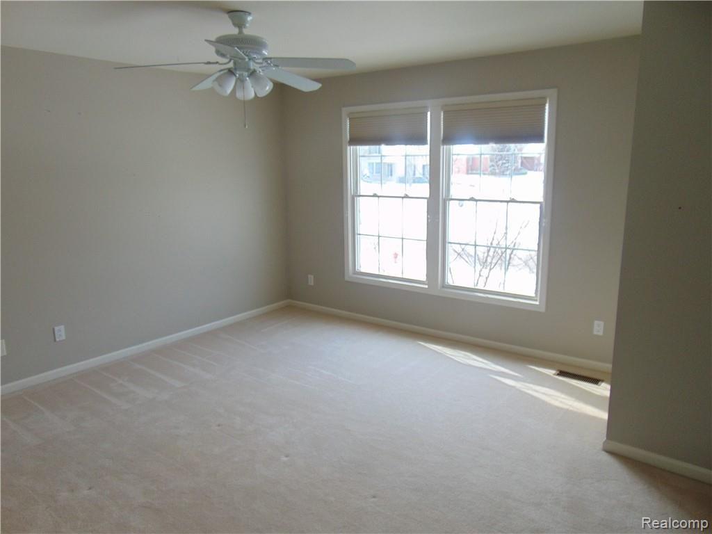 5835 Stonehaven Boulevard Rochester, MI 48306 - Photo 25 of 31