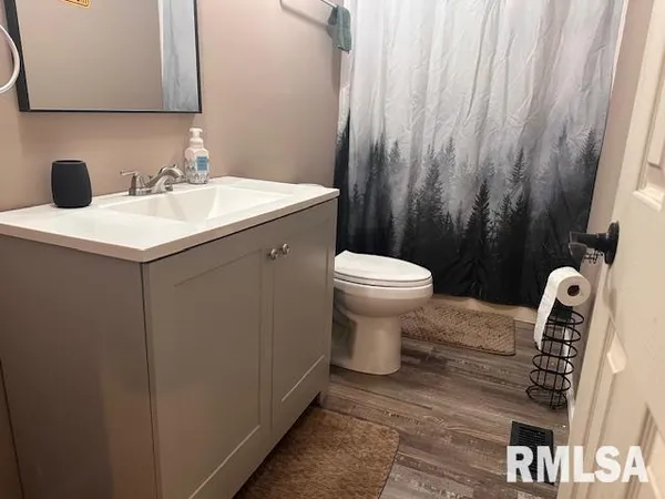 $135,000 | 1007 Massey Lane, Jacksonville, IL 62650