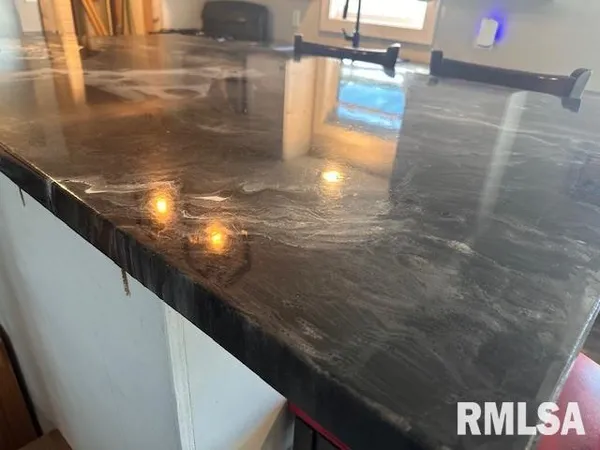 $135,000 | 1007 Massey Lane, Jacksonville, IL 62650