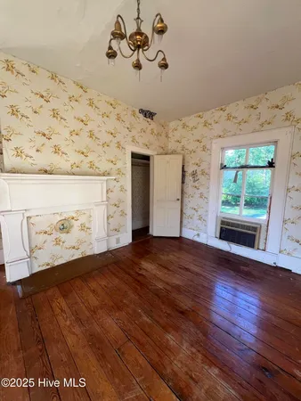 $65,000 | 105 South Front Street, Hamilton, NC 27840