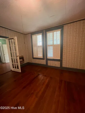 $65,000 | 105 South Front Street, Hamilton, NC 27840