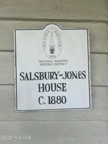 $100,000 | 105 South Front Street, Hamilton, NC 27840