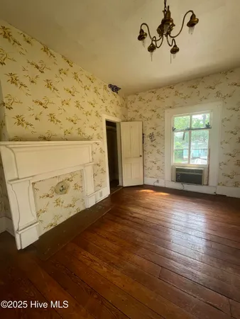 $65,000 | 105 South Front Street, Hamilton, NC 27840