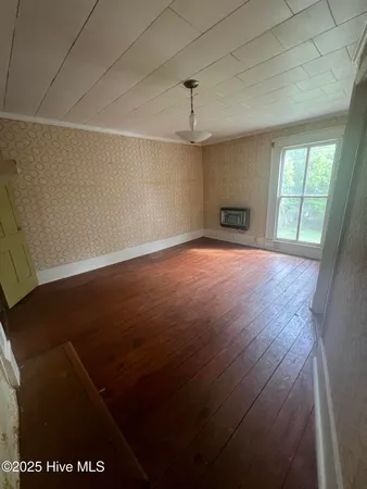 $65,000 | 105 South Front Street, Hamilton, NC 27840