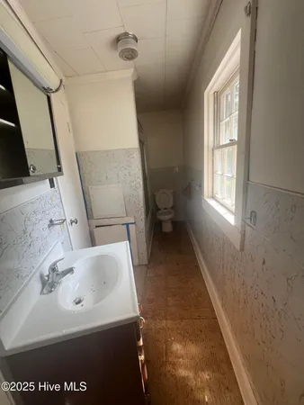 $65,000 | 105 South Front Street, Hamilton, NC 27840