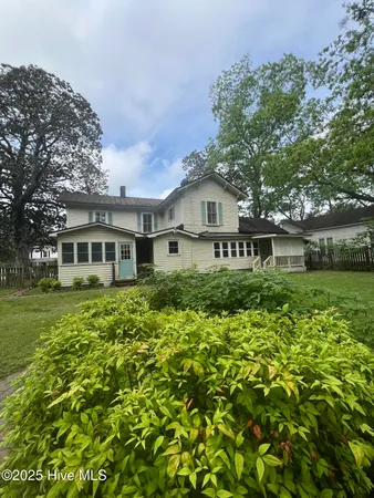 $65,000 | 105 South Front Street, Hamilton, NC 27840