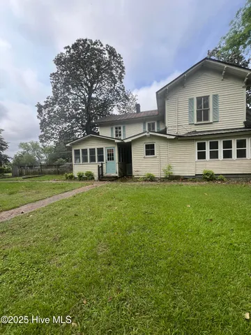 $100,000 | 105 South Front Street, Hamilton, NC 27840