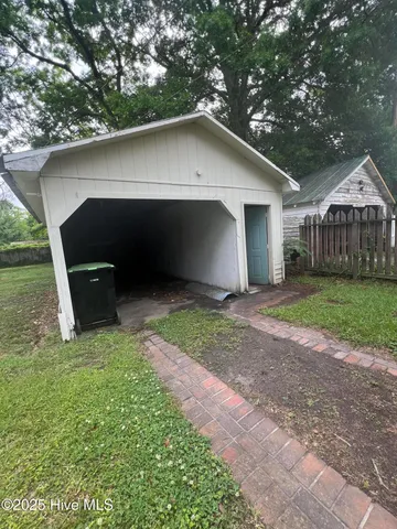 $100,000 | 105 South Front Street, Hamilton, NC 27840