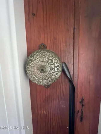 $65,000 | 105 South Front Street, Hamilton, NC 27840