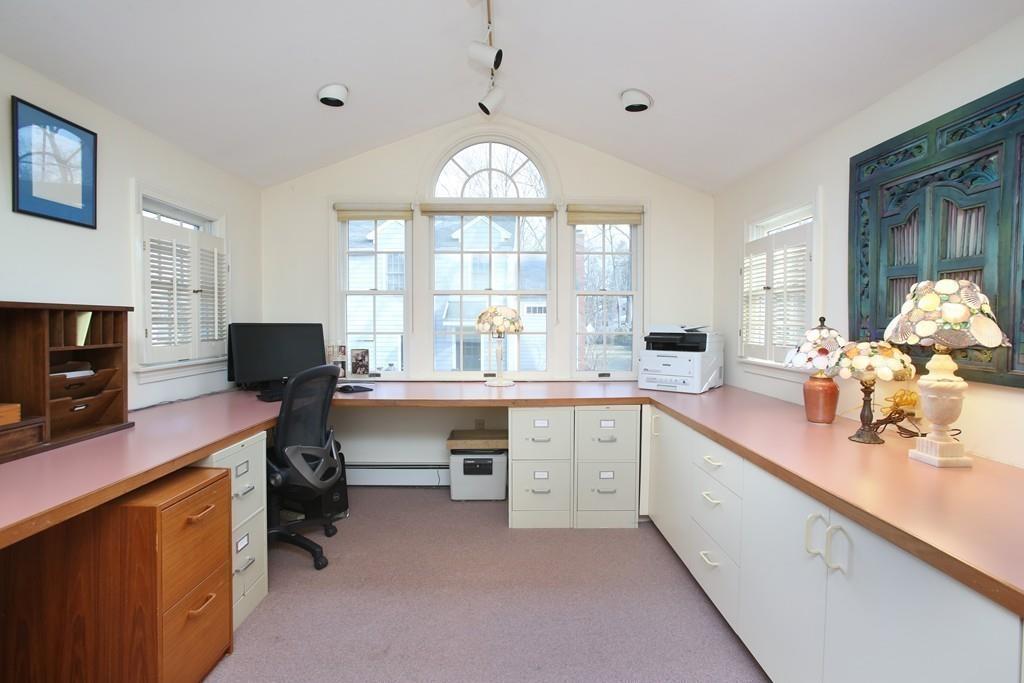 17 Westwood Road Wellesley, MA 02482 - Photo 19 of 27