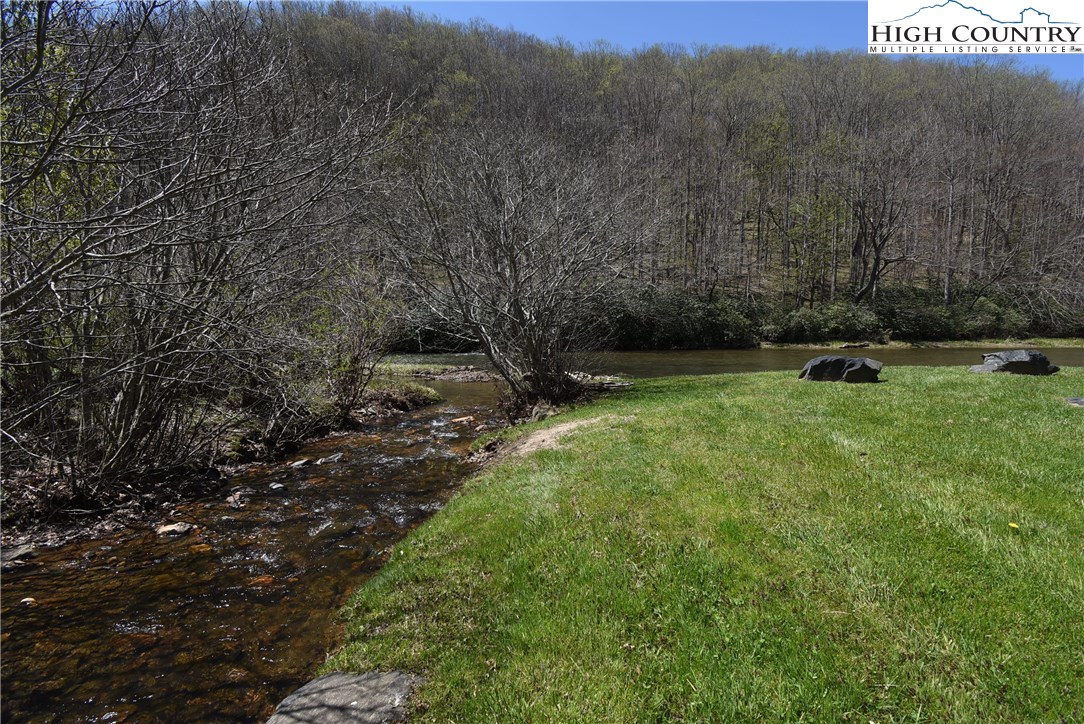 16 Pinnacle Ridge Road Todd, NC 28684 - Photo 4 of 9 Gallery Image 4
