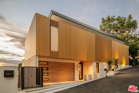 $12,900,000 | 1511 Skylark Lane, Los Angeles, CA 90069