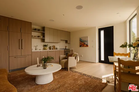 $12,900,000 | 1511 Skylark Lane, Los Angeles, CA 90069