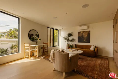 $12,900,000 | 1511 Skylark Lane, Los Angeles, CA 90069