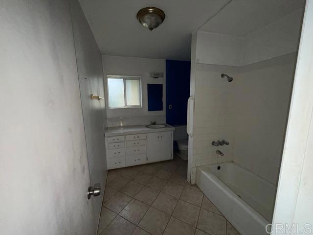 1366 Far Valley Road Campo, CA 91906 - Photo 12 of 26 a bathroom with a bathtub and a sink